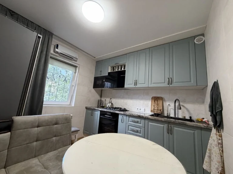 For Sale: 2-bedroom apartment on the first floor in Vyshorod