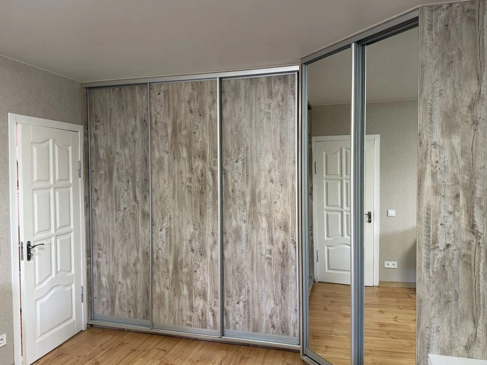 For Sale: 2-bedroom apartment on the first floor in Vyshorod