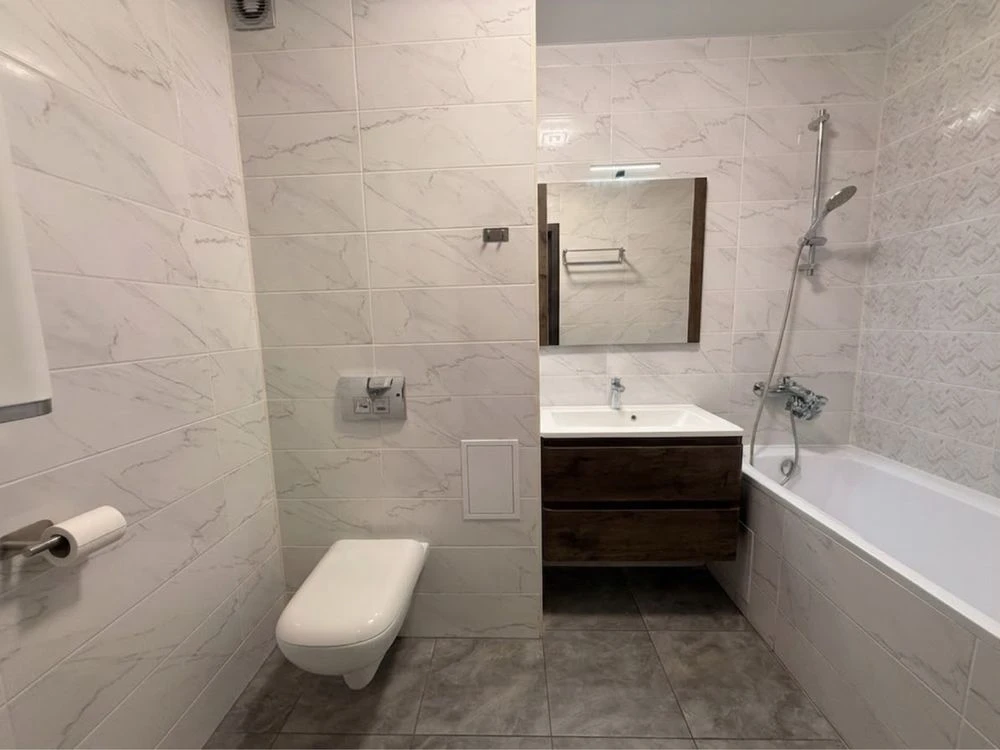 Selling 3-room apartment in Vyshorod, Kurgusova, 2