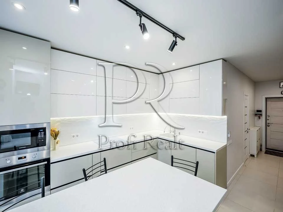 Apartment. Vyshorod, Naberezhna St.