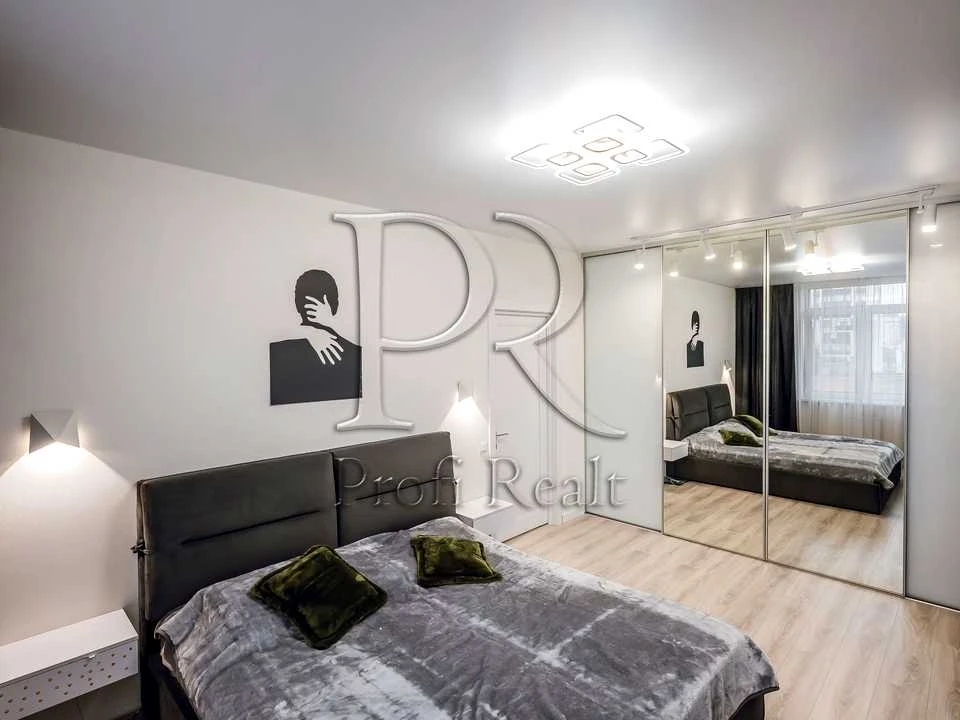 Apartment. Vyshorod, Naberezhna St.