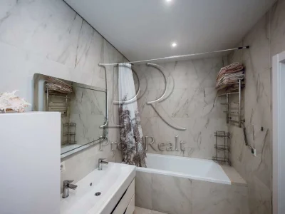 Apartment. Vyshorod, Naberezhna St.