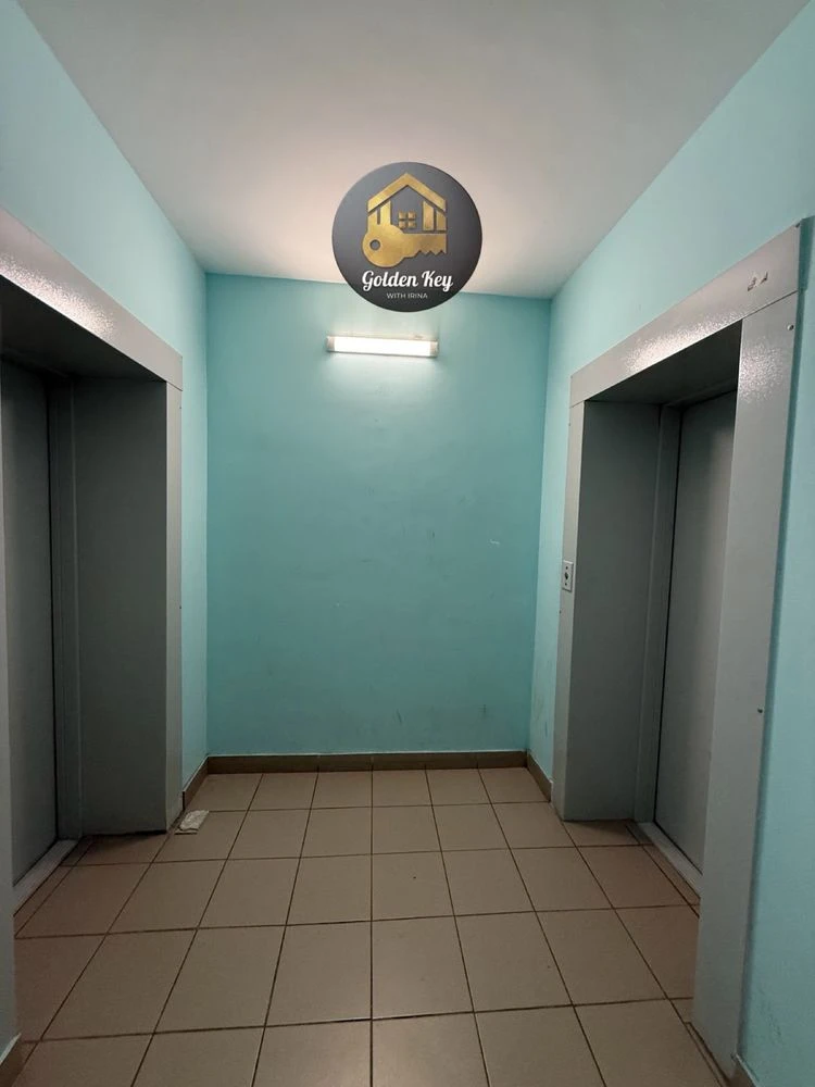 Sale of a 3-ROOM APARTMENT 104.5 sq. m, Convenient Layout,