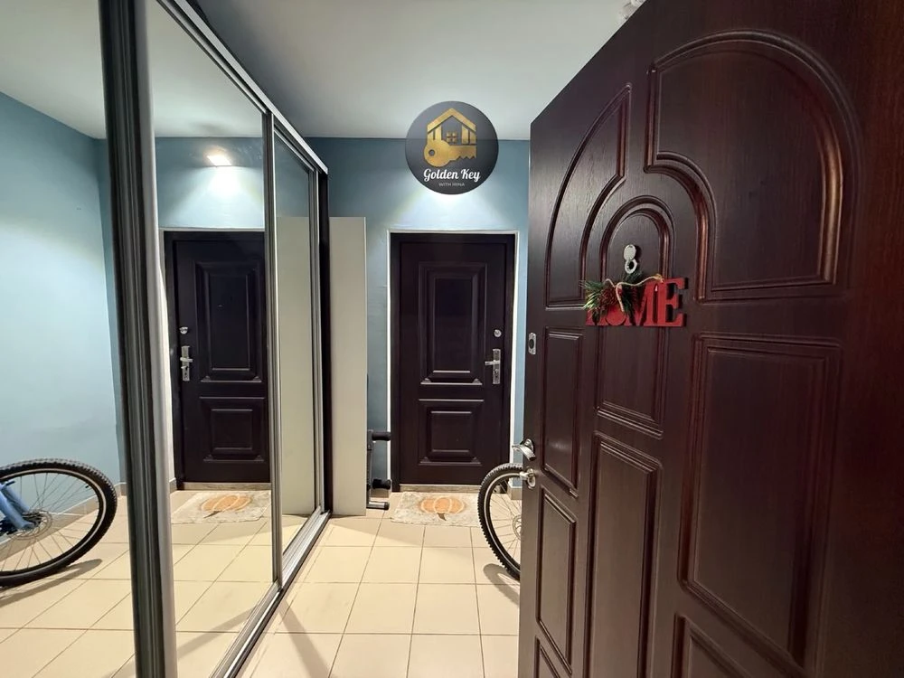 Sale of a 3-ROOM APARTMENT 104.5 sq. m, Convenient Layout,