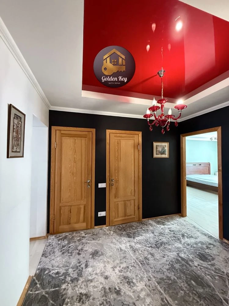 Sale of a 3-ROOM APARTMENT 104.5 sq. m, Convenient Layout,