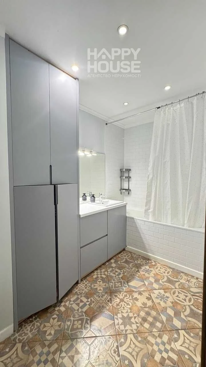 Discount of 4 thousand $! 2-bedroom apartment in Vyshorod, Yaroslavychi 1