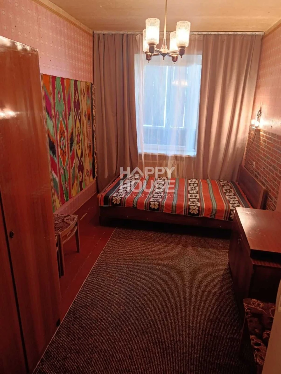2-bedroom apartment in the center of Vyshorod — Dniprovska Street, 1