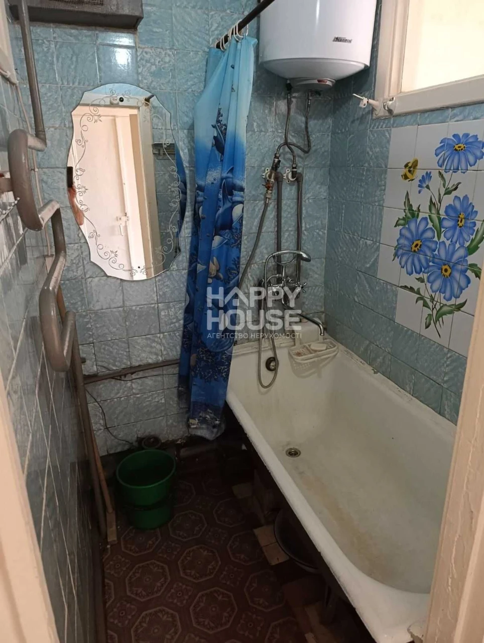 2-bedroom apartment in the center of Vyshorod — Dniprovska Street, 1
