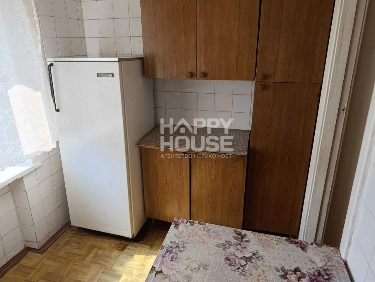 2-bedroom apartment in the center of Vyshorod — Dniprovska Street, 1