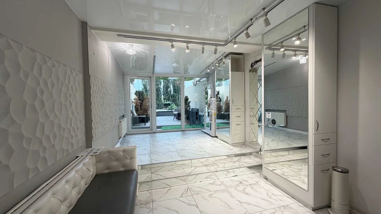 For Sale: 2-Bedroom Apartment in the "Nabeschnyi" Residence, Vyshorod!