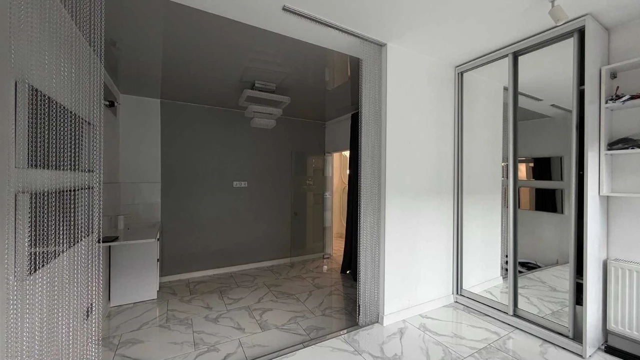 For Sale: 2-Bedroom Apartment in the "Nabeschnyi" Residence, Vyshorod!