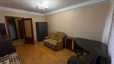 Продажа 3-комн. в центре города Вышгород ул. Симоненка 10