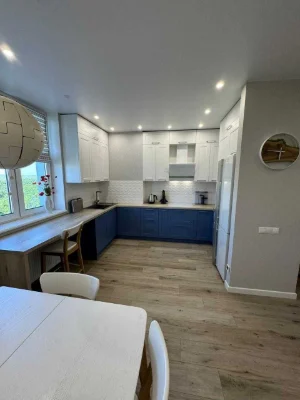 Stylish and modern 2-bedroom apartment in Vyshorod with appliances