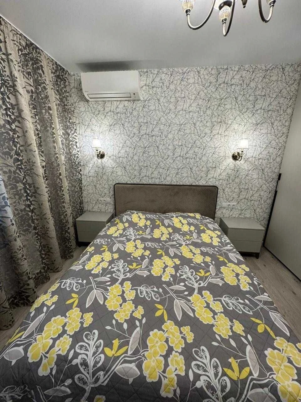 Stylish and modern 2-bedroom apartment in Vyshorod with appliances