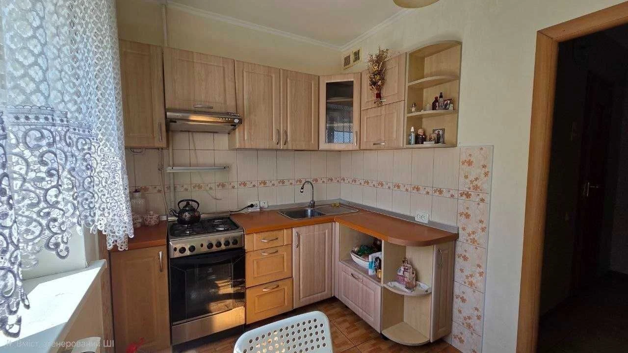 Spacious 3-bedroom apartment for sale in Vyshorod, вул. Ку