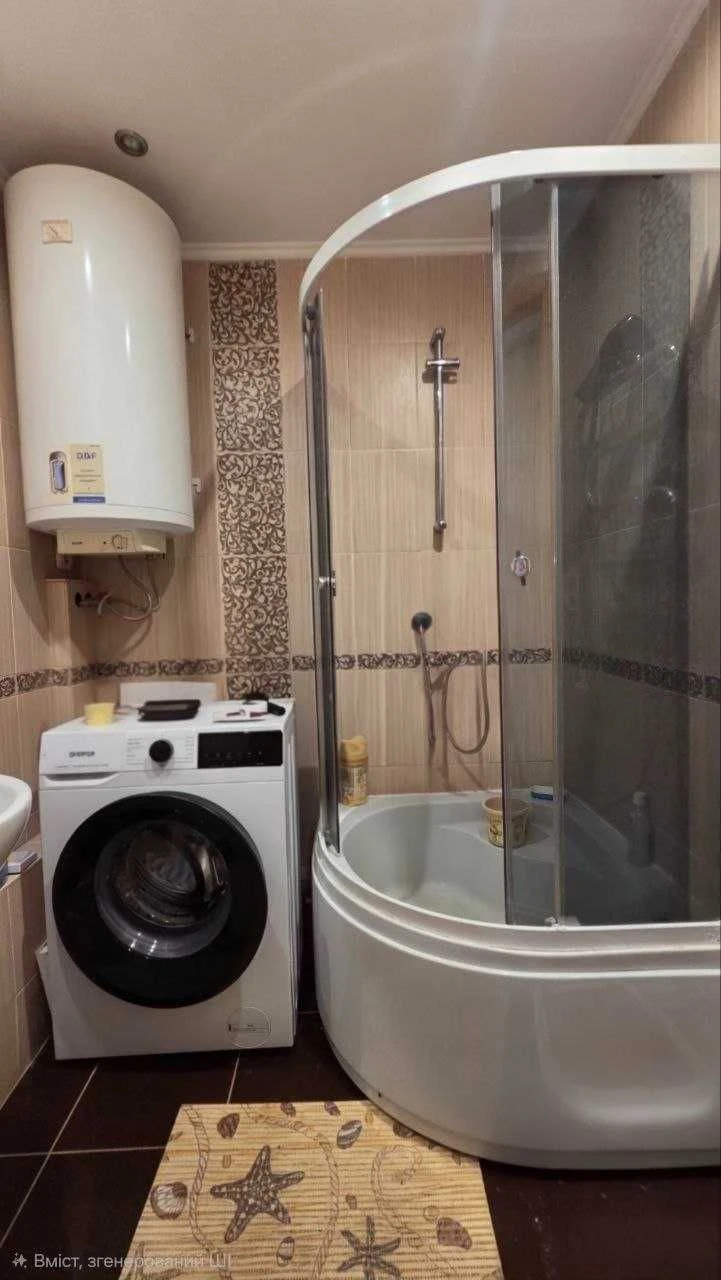 Spacious 3-bedroom apartment for sale in Vyshorod, вул. Ку