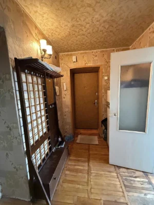 Kyiv, Vasyl Mazepa Avenue. City Center. 3-room apartment.