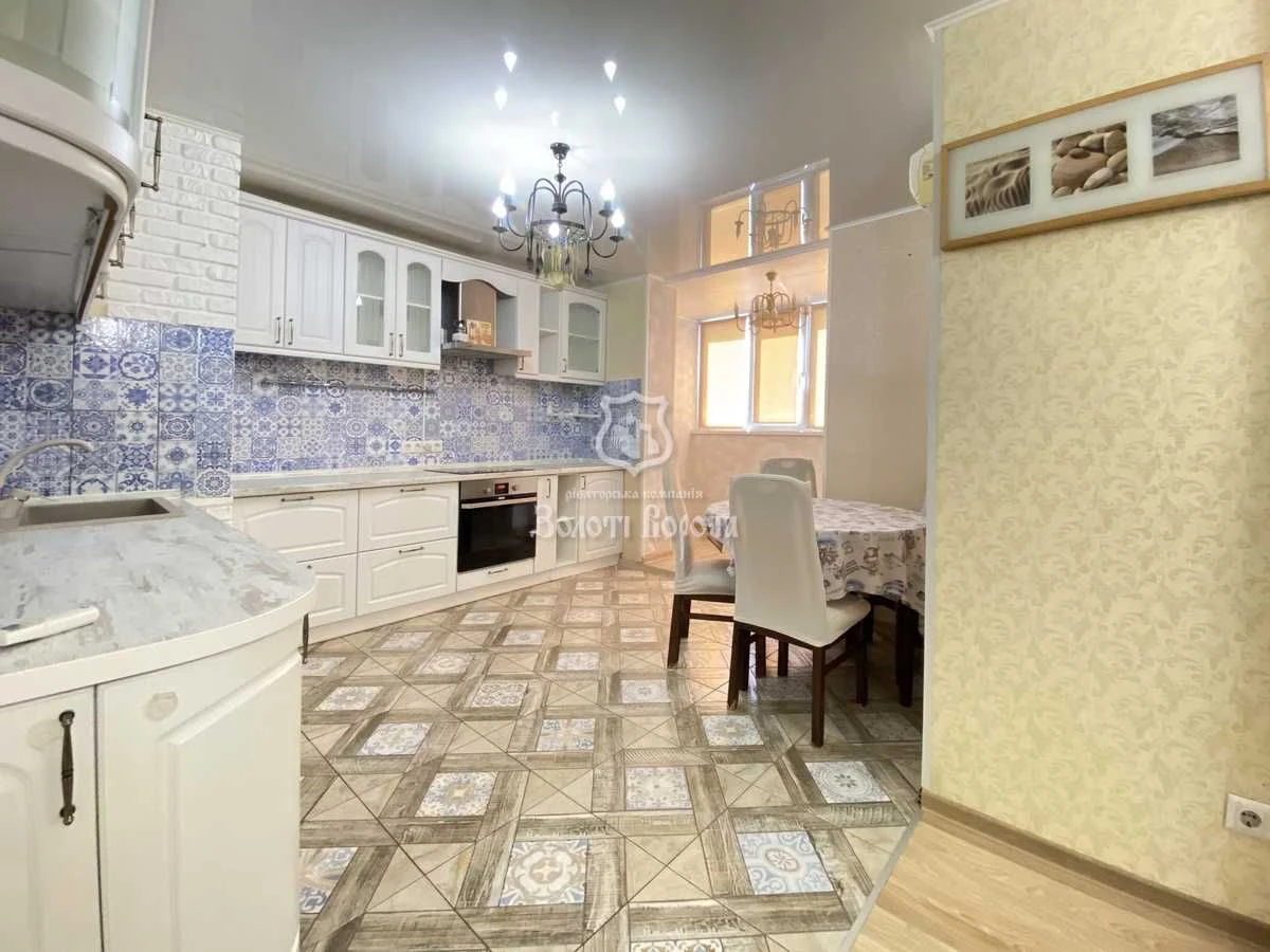 Apartment, 3 rooms. Completely renovated. Naberezhna, 6G, Vyshorod