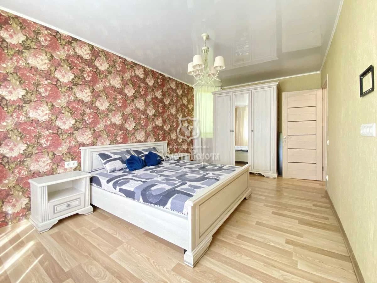 Apartment, 3 rooms. Completely renovated. Naberezhna, 6G, Vyshorod