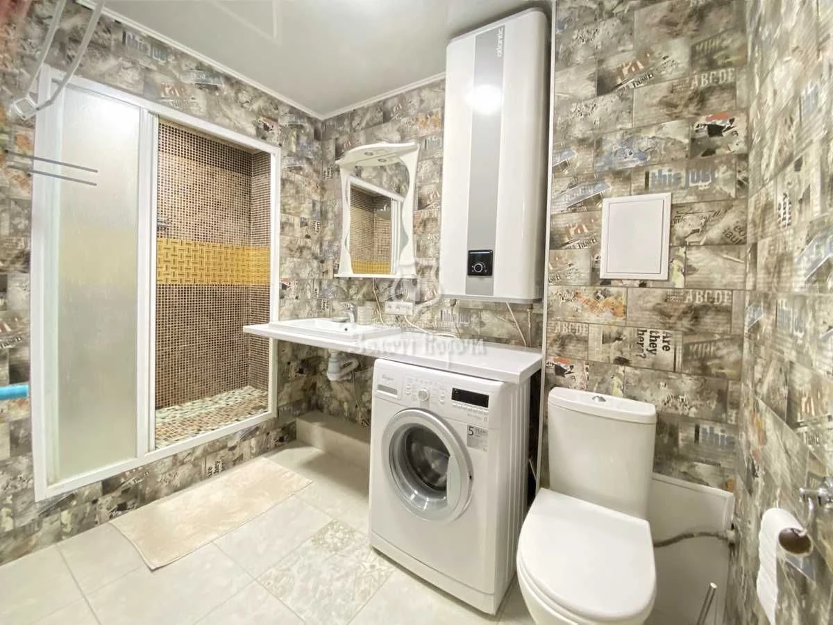 Apartment, 3 rooms. Completely renovated. Naberezhna, 6G, Vyshorod