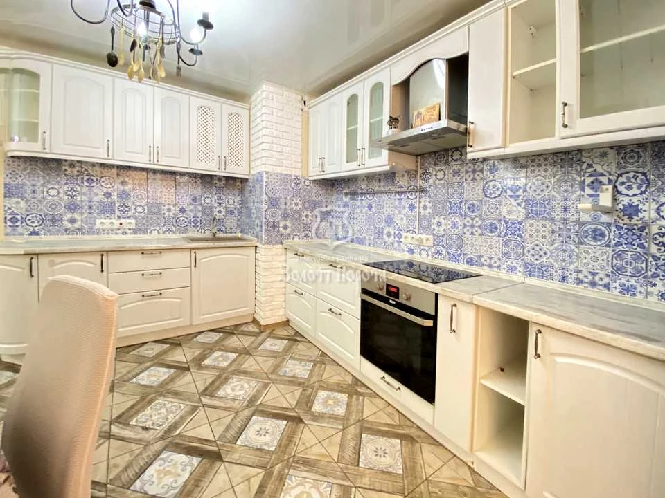 Apartment. Vyshorod, Nabezhna vul.