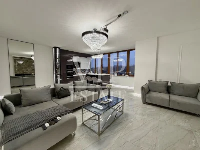 For sale 4-room apartment 137 sq.m. on the 8th floor of the 16th floor in the elite residential complex White Elephant Pr.
