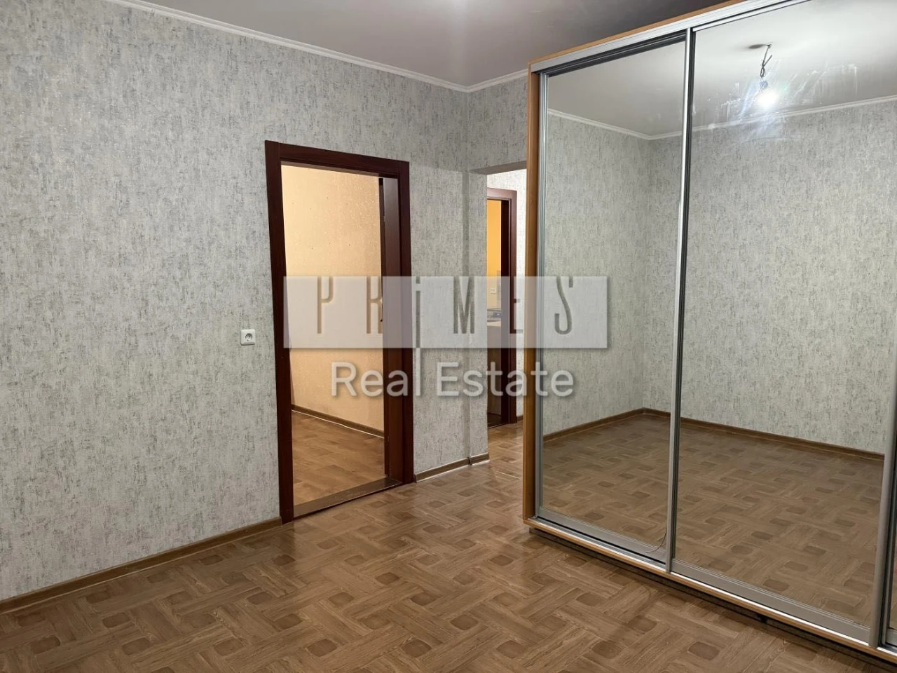 Sale of a 1-bedroom apartment with renovation in residential complex "Yaroslavichi-2"