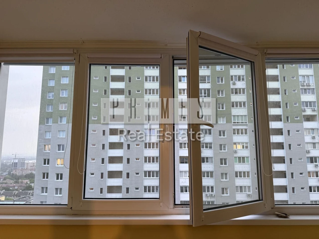 Sale of a 1-bedroom apartment with renovation in residential complex "Yaroslavichi-2"