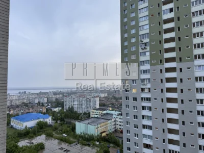 Sale of a 1-bedroom apartment with renovation in residential complex "Yaroslavichi-2"