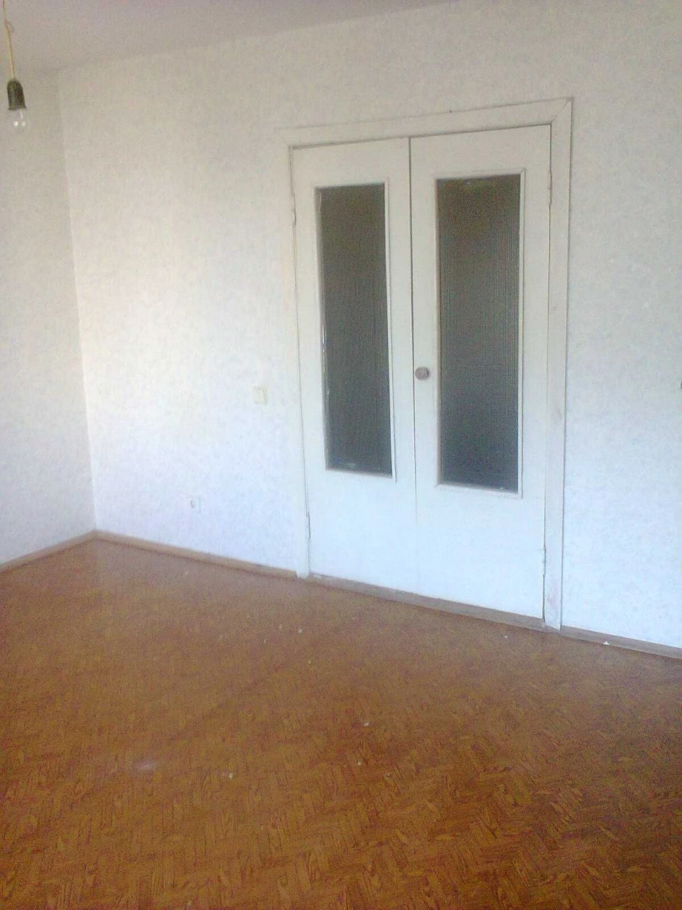 Продам 3-кімнатну квартиру, 5-й поверх, цегла – без комісії – власник