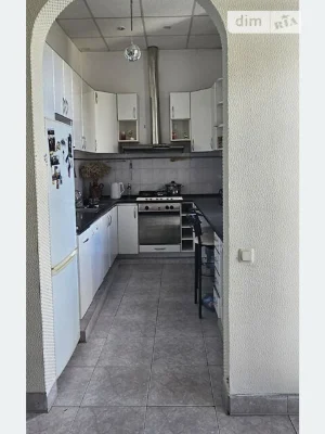 Sale of 1-room apartment 42 sq. m on Mezhyhirska Street 30 • ID 3473
