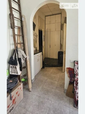 Sale of 1-room apartment 42 sq. m on Mezhyhirska Street 30 • ID 3473