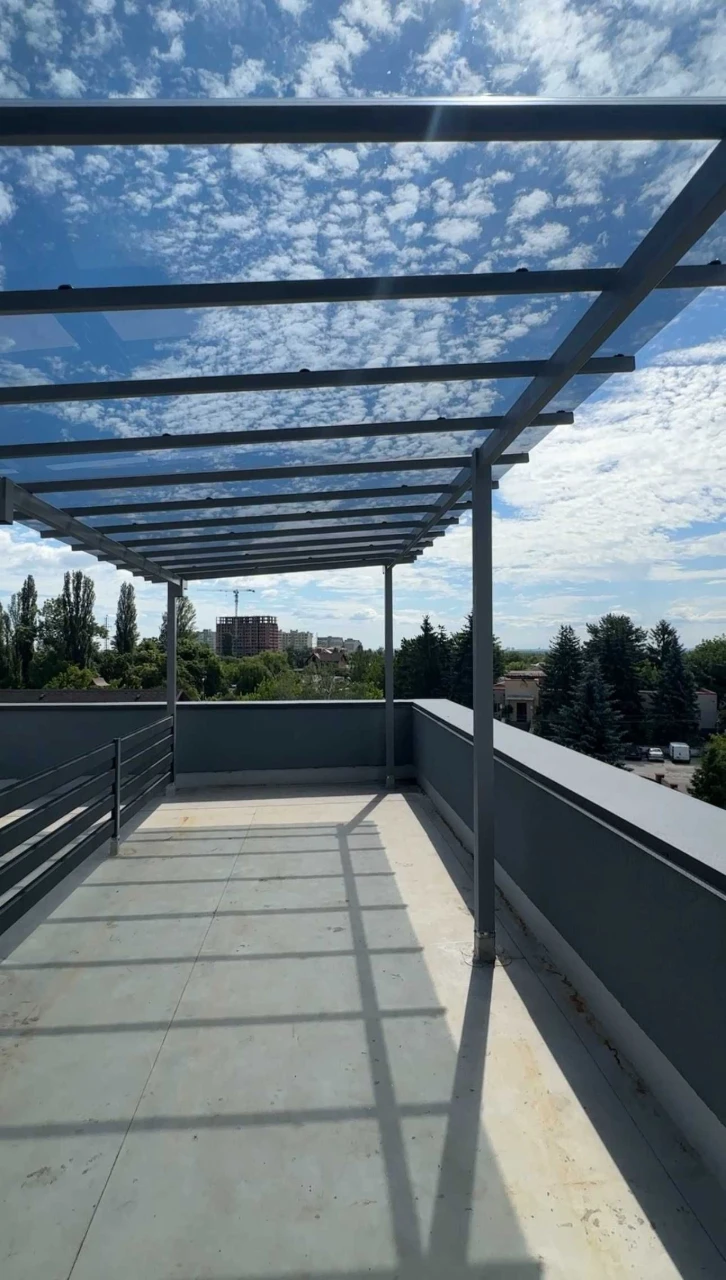 Club House, 3 bedroom apartment, basement, parking, Vyshorod! In