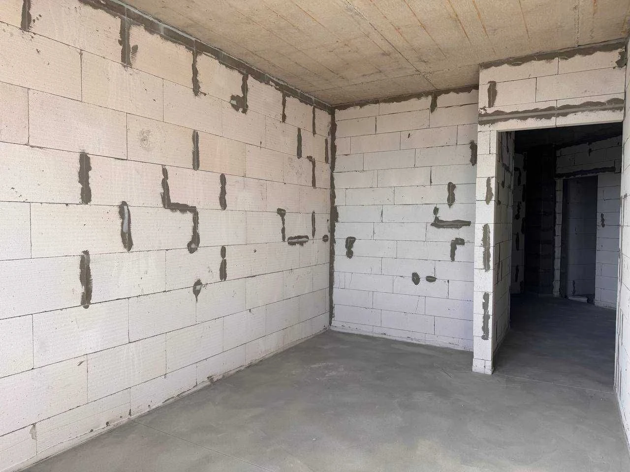 Two-bedroom apartment for sale in ЖК "Kyivski Zori 2"