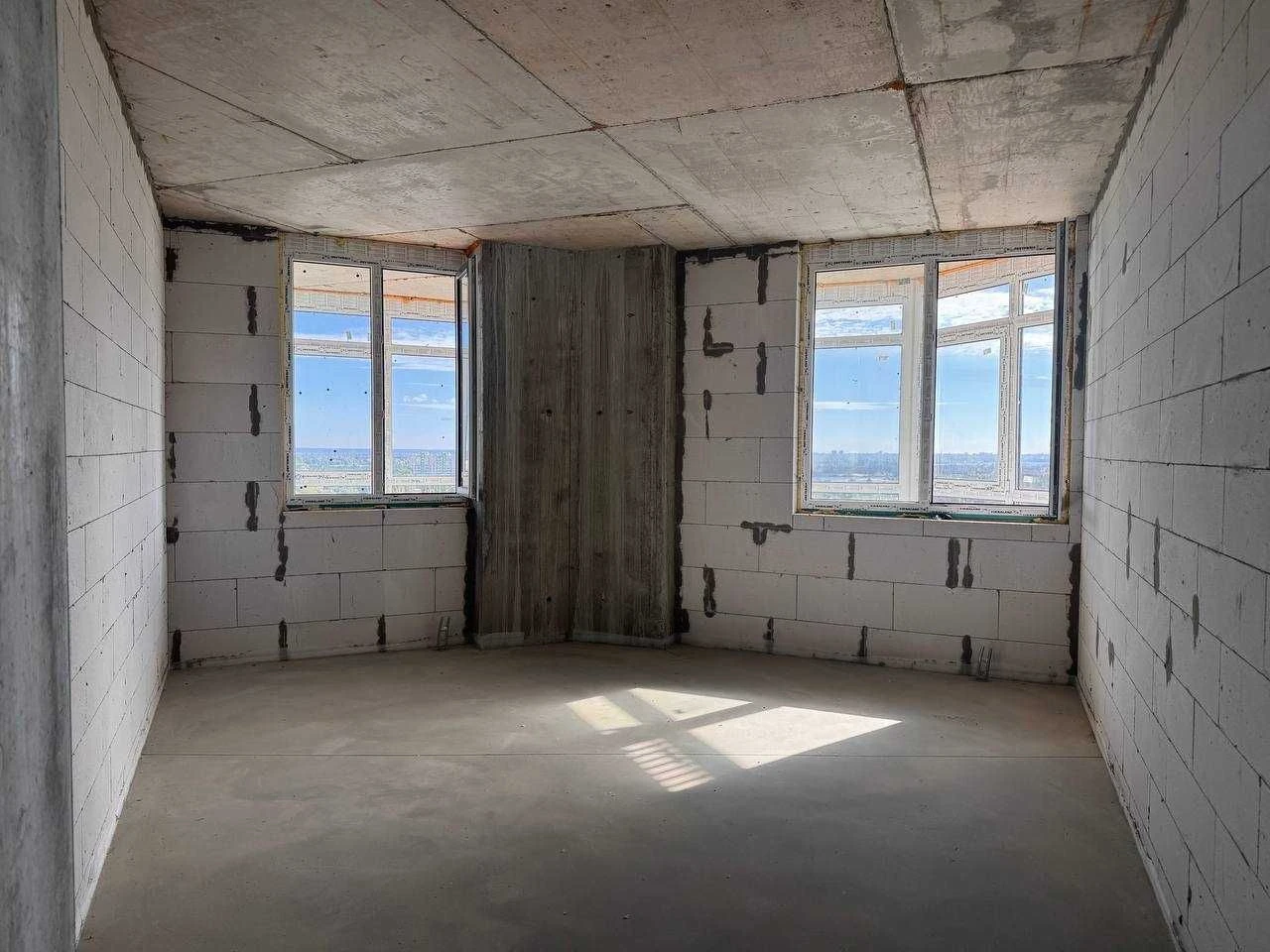 Two-bedroom apartment for sale in ЖК "Kyivski Zori 2"