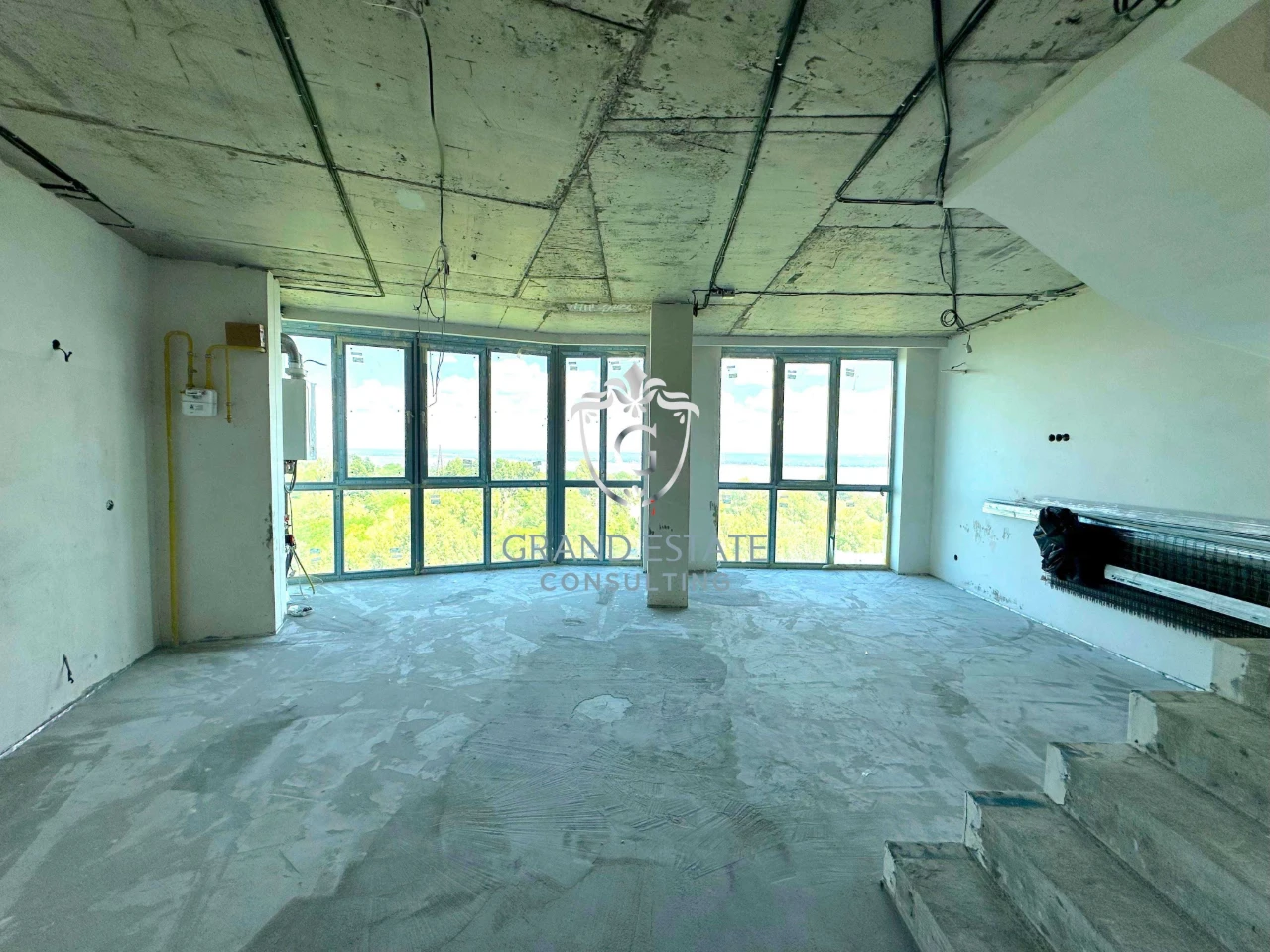 For Sale 2-room apartment 98 sq.m, Boris-Glyb Street (Vatutina) 110
