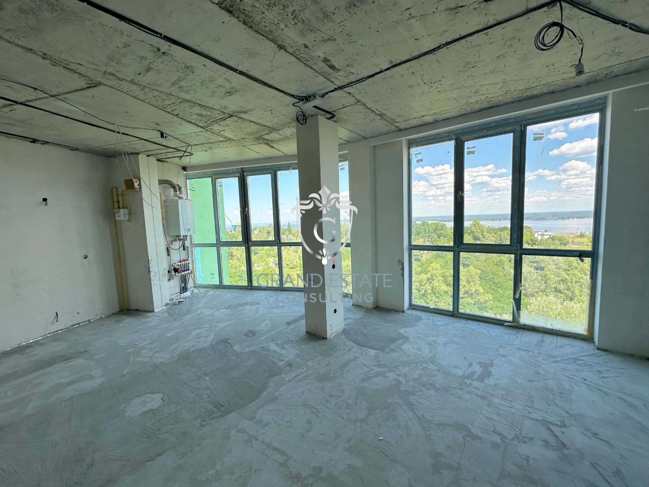 For Sale 2-room apartment 98 sq.m, Boris-Glyb Street (Vatutina) 110