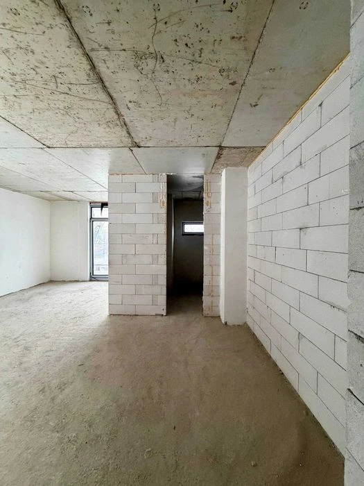 Ready for renovation 1-room apartment "Manhattan", lake, park, this