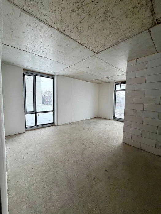 Ready for renovation 1-room apartment "Manhattan", lake, park, this