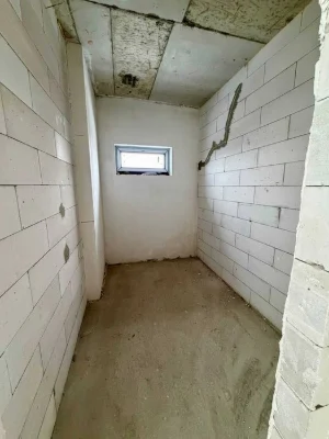Ready for renovation 1-room apartment "Manhattan", lake, park, this