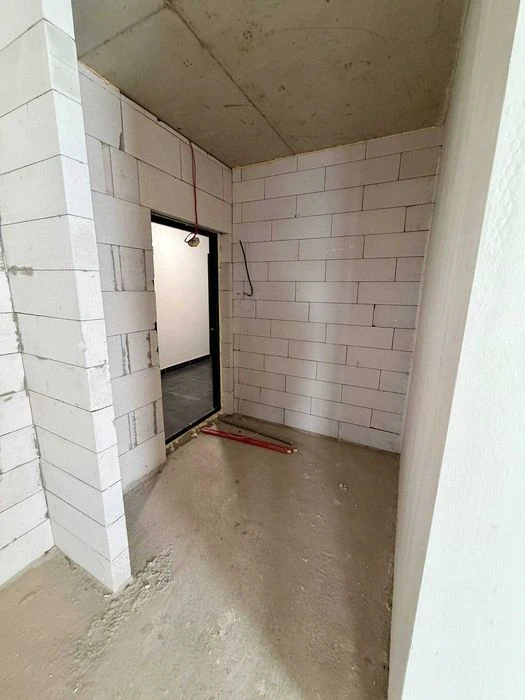 Ready for renovation 1-room apartment "Manhattan", lake, park, this