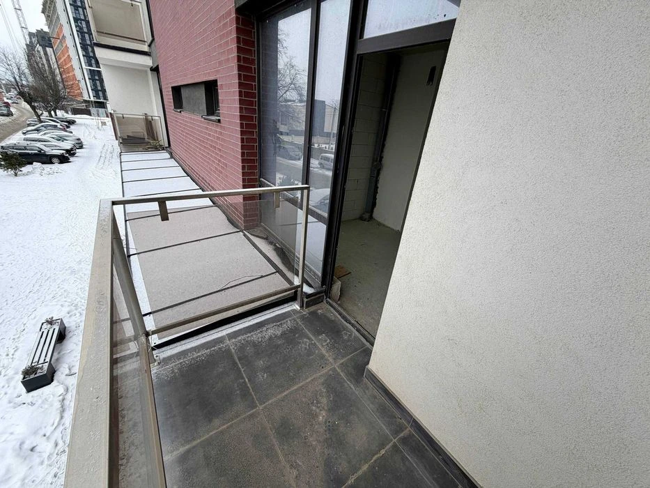 Ready for renovation 1-room apartment "Manhattan", lake, park, this