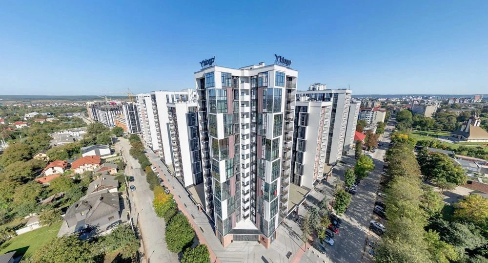 Ready for renovation 1-room apartment "Manhattan", lake, park, this