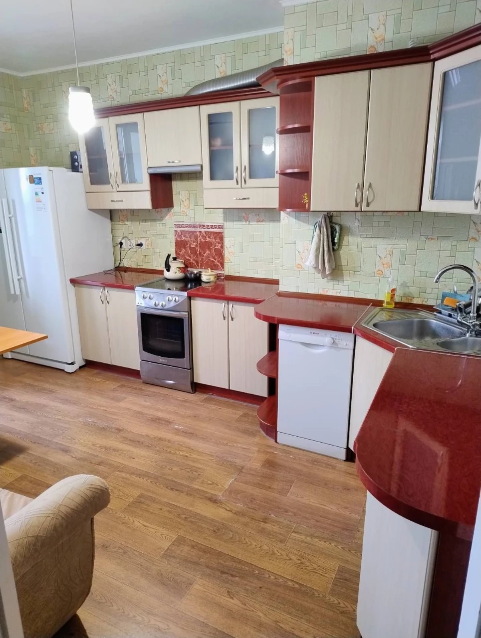 For Sale: 2-room apartment in the center (a home)
