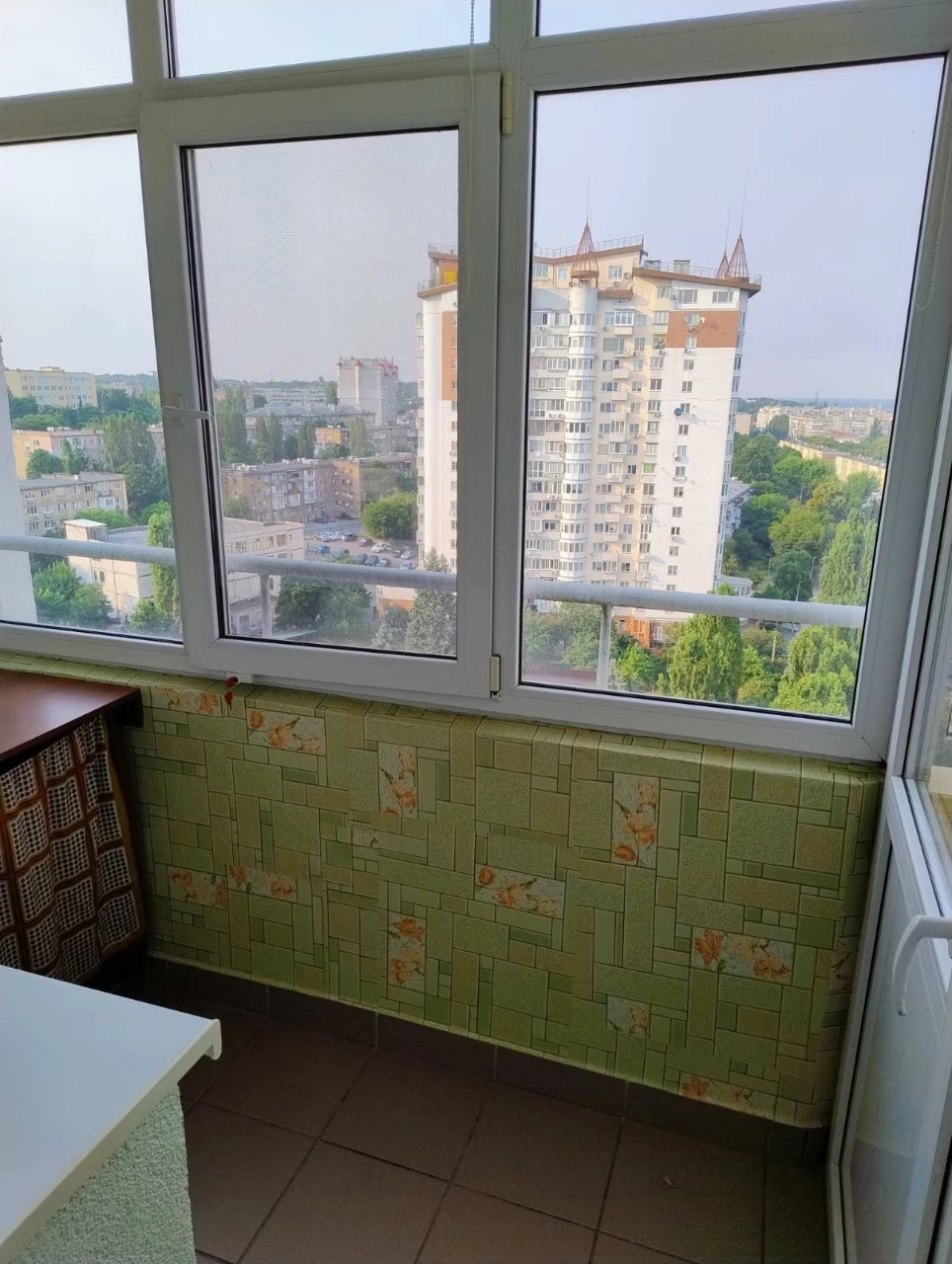 For Sale: 2-room apartment in the center (a home)