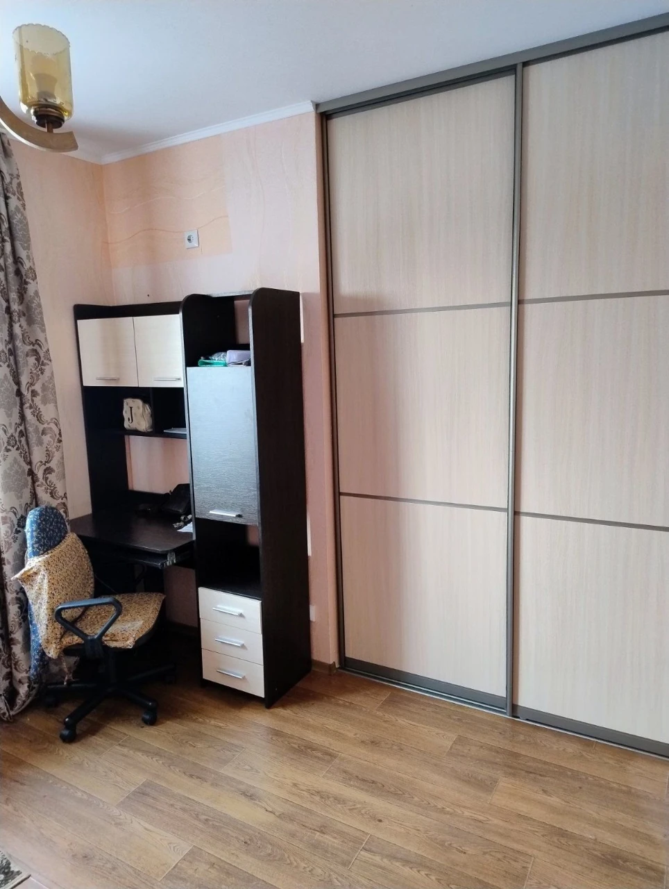 For Sale: 2-room apartment in the center (a home)