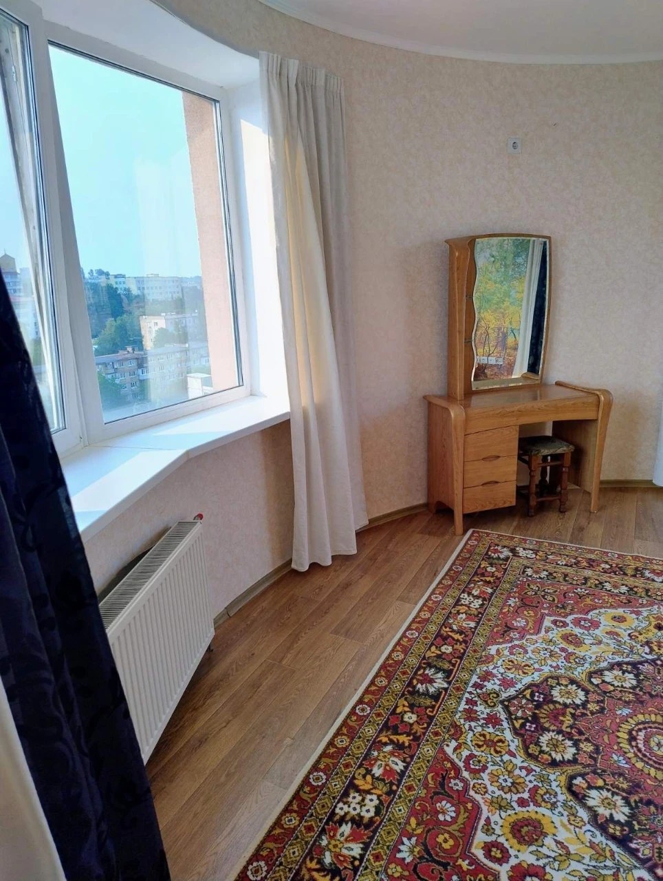 For Sale: 2-room apartment in the center (a home)