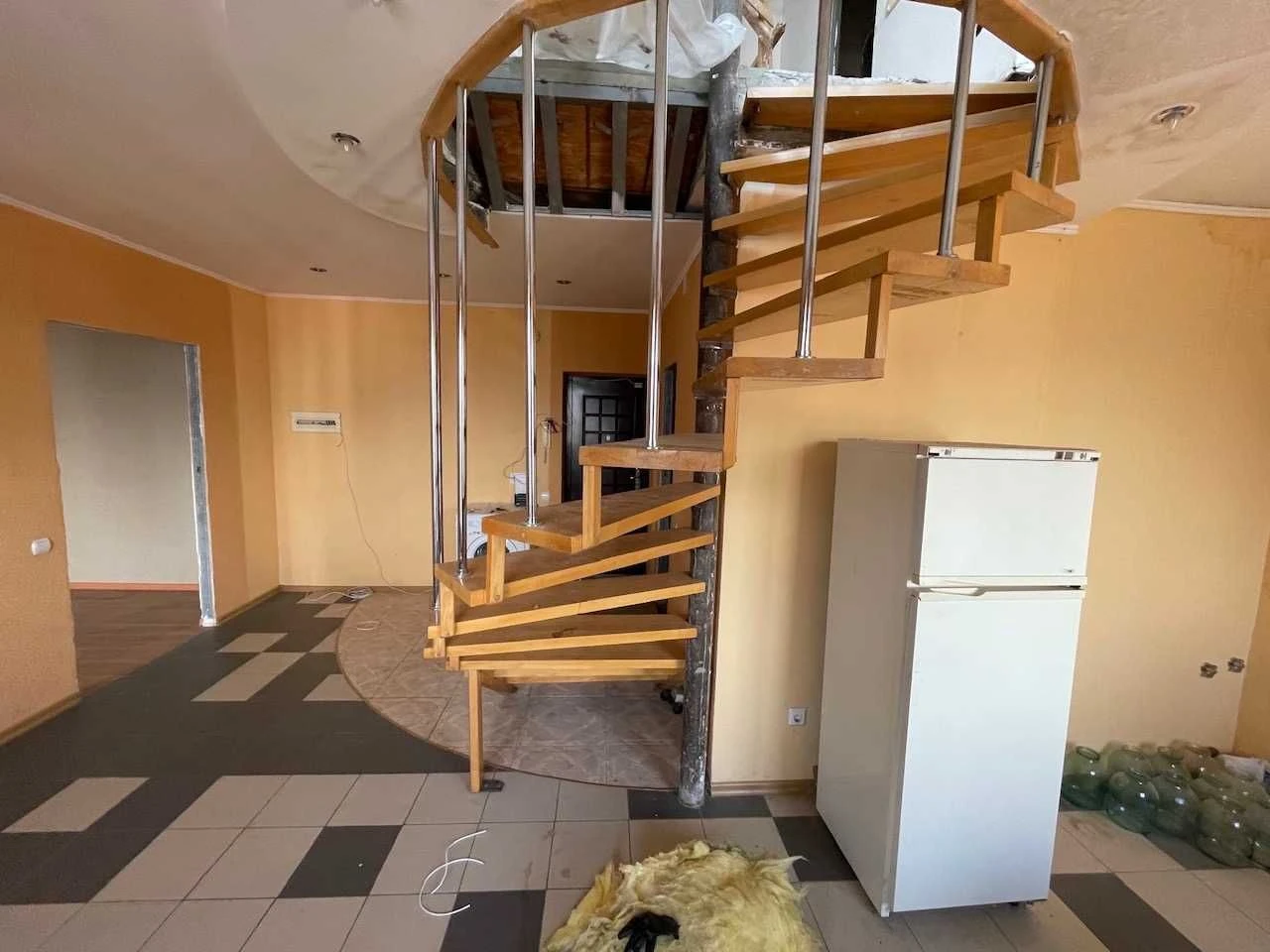Продажа 3-комнальной квартиры в г. Вишгороде, ул. Кургузова, 11А 72000 $