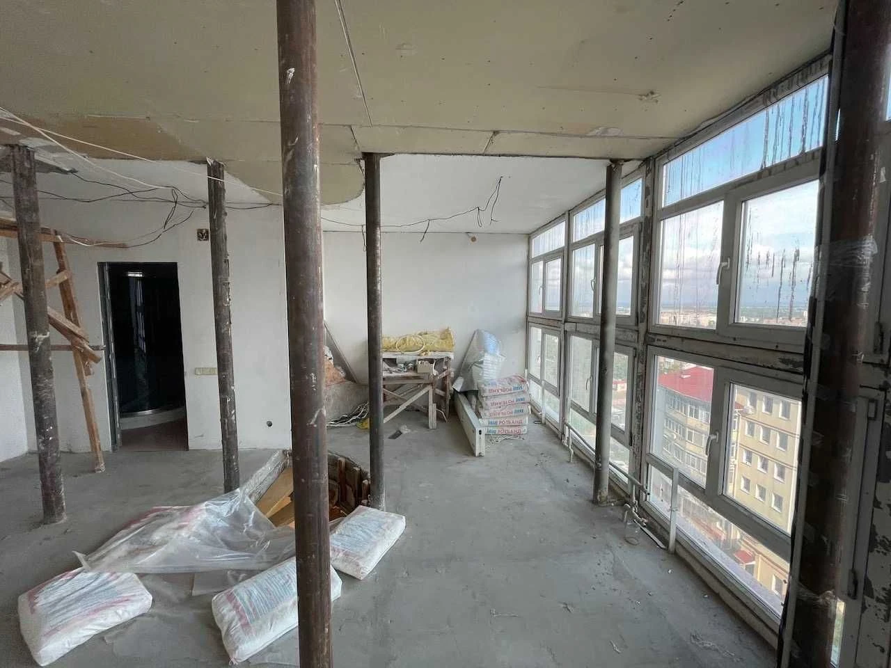 Продажа 3-комнальной квартиры в г. Вишгороде, ул. Кургузова, 11А 72000 $