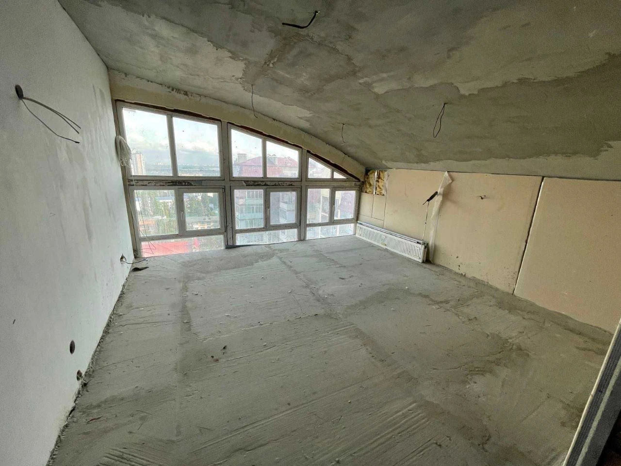 Продажа 3-комнальной квартиры в г. Вишгороде, ул. Кургузова, 11А 72000 $